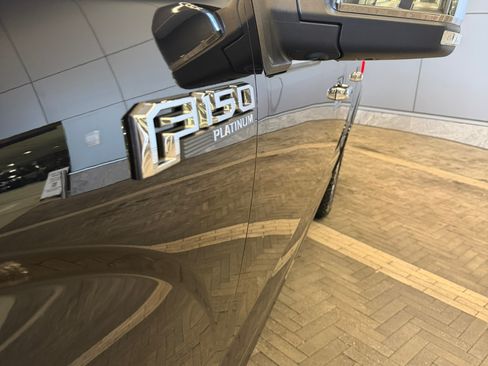 Used 2020 Ford F150 Platinum w/ Equipment Group 701A Luxury image 6