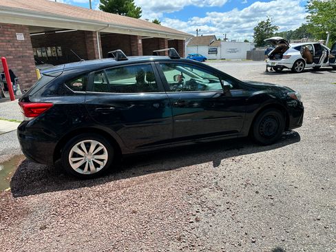 Used 2018 Subaru Impreza 2.0i AWD/4WD image 4