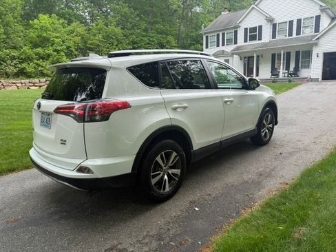 Used 2017 Toyota RAV4 XLE w/ All Weather Liner Package AWD/4WD image 9