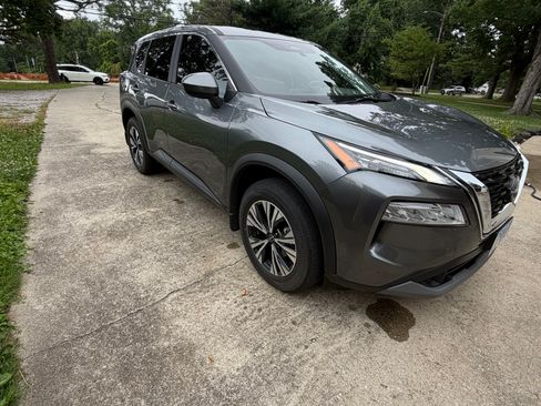 Used 2023 Nissan Rogue SV AWD/4WD image 8