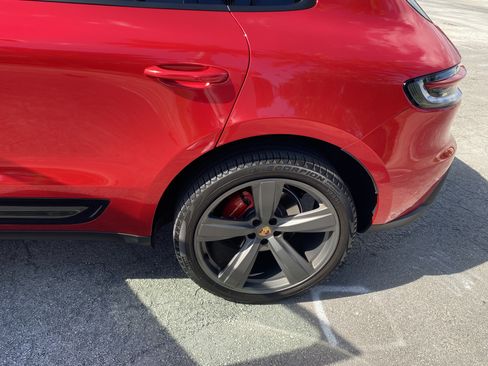 Used 2022 Porsche Macan image 8