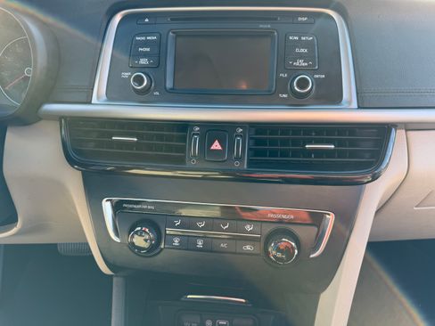 Used 2017 Kia Optima LX image 22