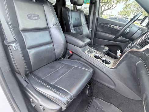 Used 2015 Jeep Grand Cherokee Overland AWD/4WD image 18