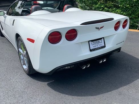 Used 2012 Chevrolet Corvette Convertible w/ 2LT Preferred Equipment Group image 5