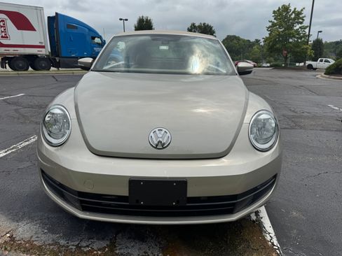 Used 2016 Volkswagen Beetle 1.8T S FWD image 4
