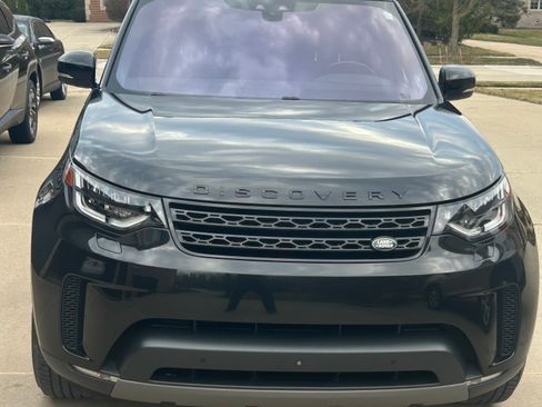 Used 2017 Land Rover Discovery HSE image 4