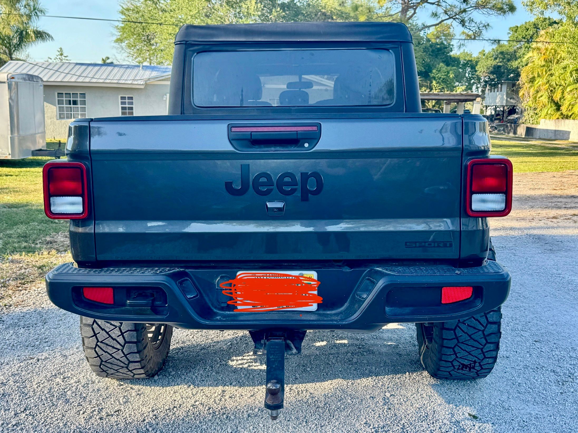 Used 2021 Jeep Gladiator Sport AWD/4WD image 5