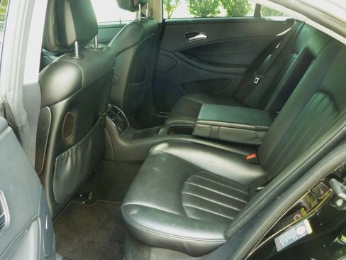 Used 2009 Mercedes-Benz CLS 550 image 18