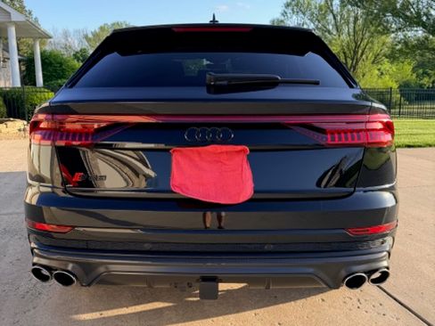 Used 2023 Audi SQ8 Prestige AWD/4WD image 13