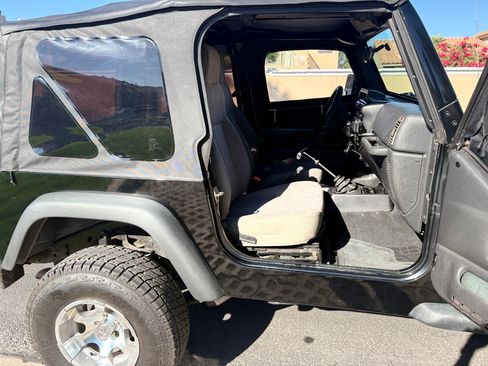 Used 2004 Jeep Wrangler SE w/ Full Face Tire & Wheel Group image 19