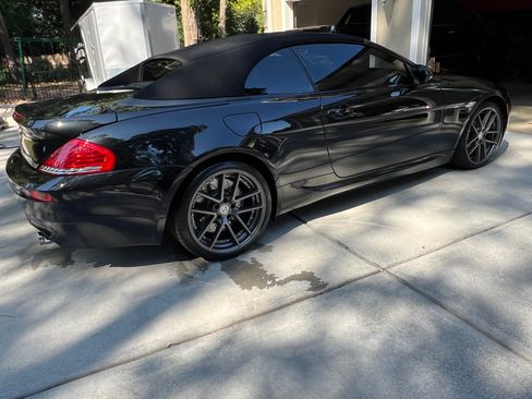 Used 2010 BMW M6 Convertible image 2