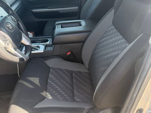 Used 2018 Toyota Tundra SR5 w/ TRD Off Road Package image 14