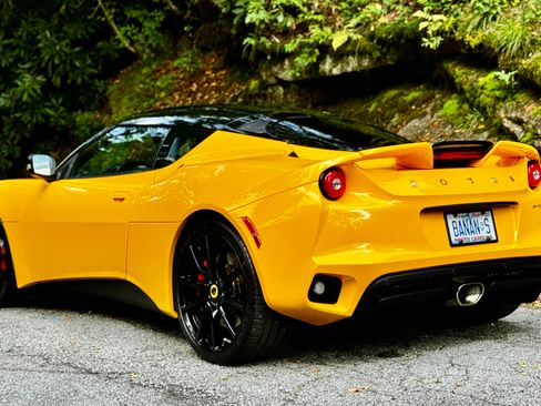 Used 2017 Lotus Evora 400 image 2