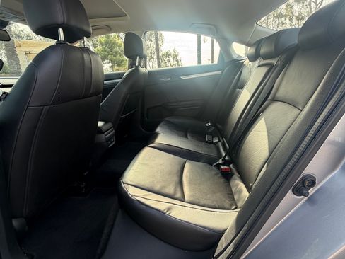 Used 2016 Honda Civic Touring image 11