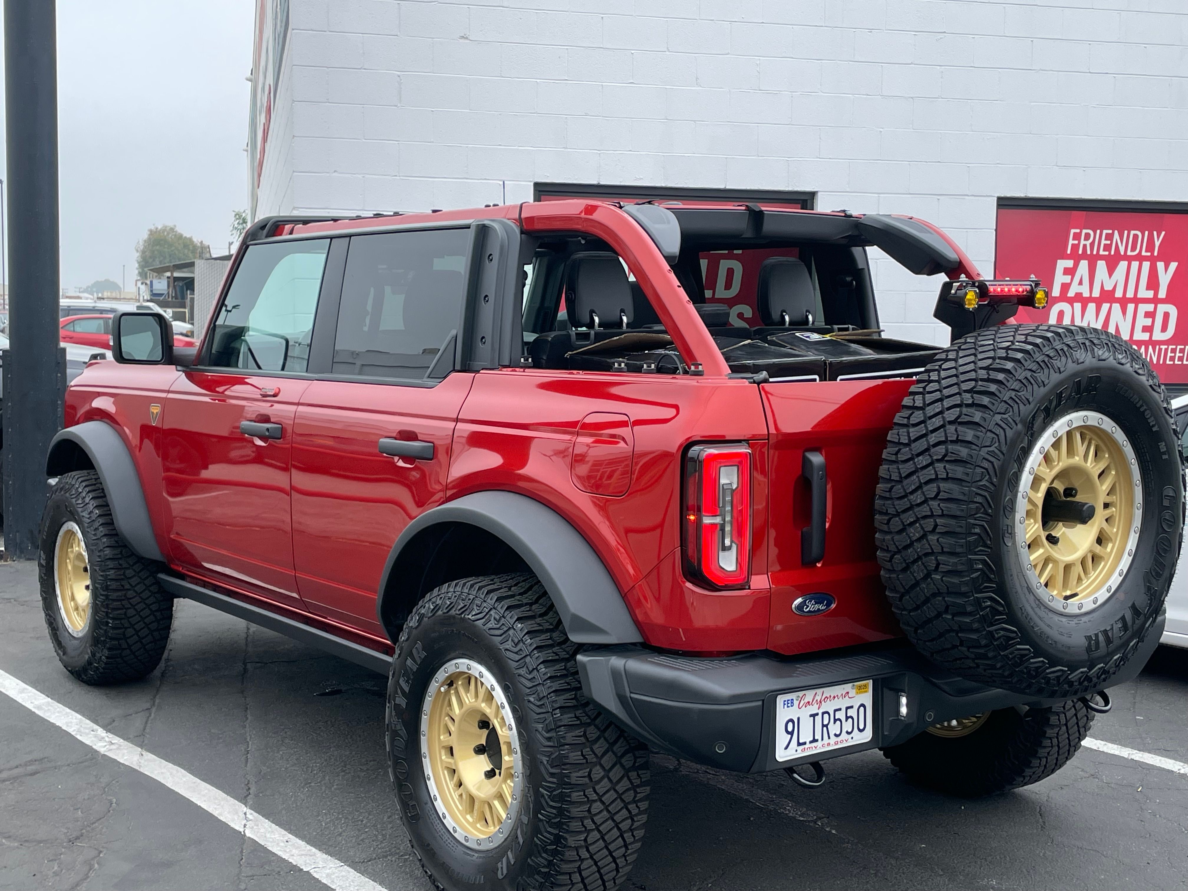 Used 2023 Ford Bronco Badlands AWD/4WD image 8