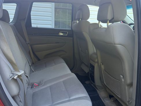 Used 2011 Jeep Grand Cherokee Laredo w/ Trailer Tow Group AWD/4WD image 10