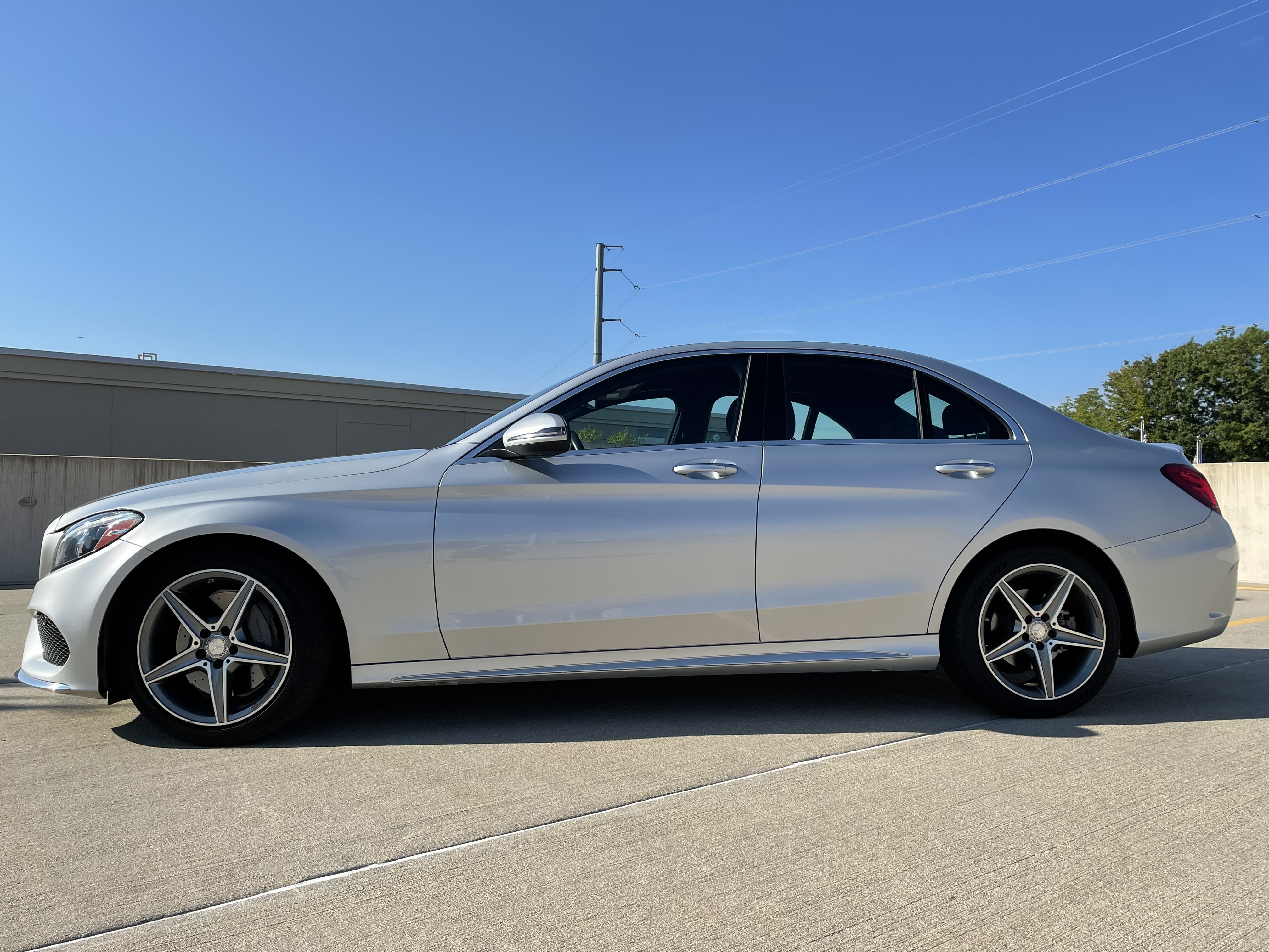 Used 2017 Mercedes-Benz C 300 4MATIC Sedan image 4