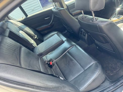 Used 2009 BMW 328i Sedan RWD image 12