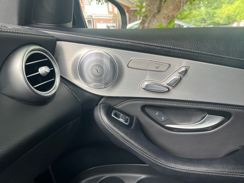Used 2020 Mercedes-Benz GLC 300 4MATIC Coupe image 16