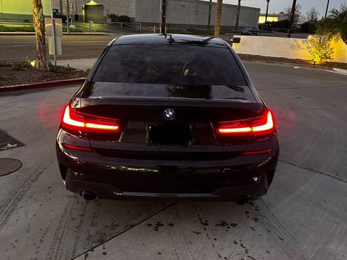 Used 2021 BMW 330i Sedan w/ M Sport Package image 4