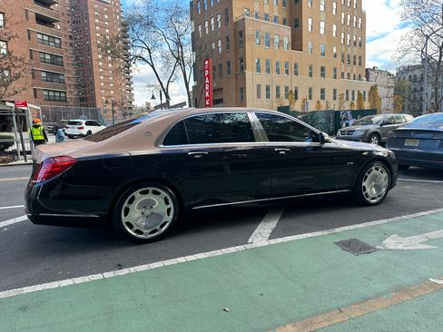 Used 2016 Mercedes-Benz Maybach S 600 image 4