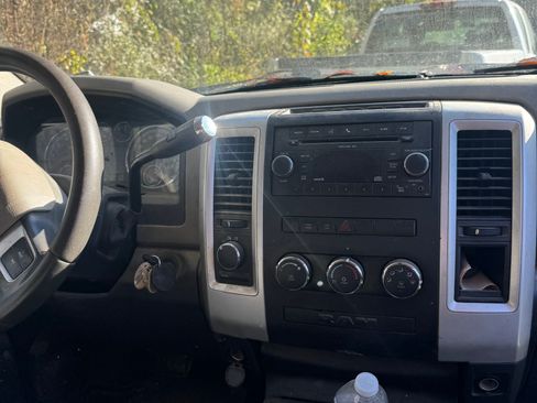 Used 2010 Dodge Ram 1500 Truck SLT image 5