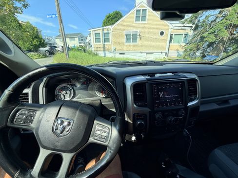 Used 2019 RAM 1500 Warlock AWD/4WD image 6