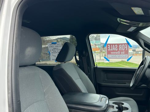 Used 2024 RAM 5500 Tradesman w/ Chrome Appearance Group image 12