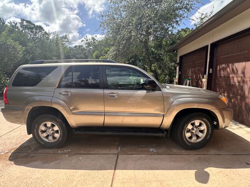 Used 2007 Toyota 4Runner Sport RWD image 2