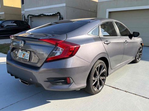 Used 2020 Honda Civic Sport image 4