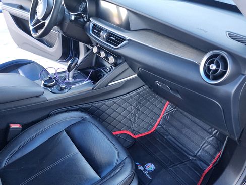 Used 2019 Alfa Romeo Stelvio Ti image 2