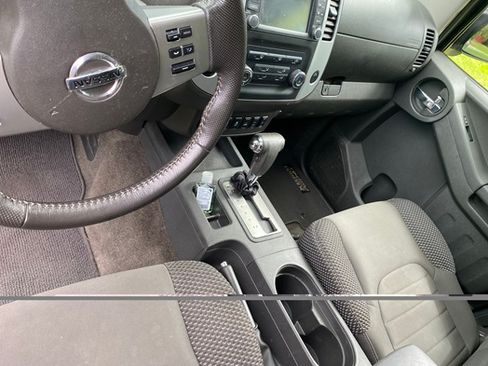 Used 2015 Nissan Xterra PRO-4X AWD/4WD image 8