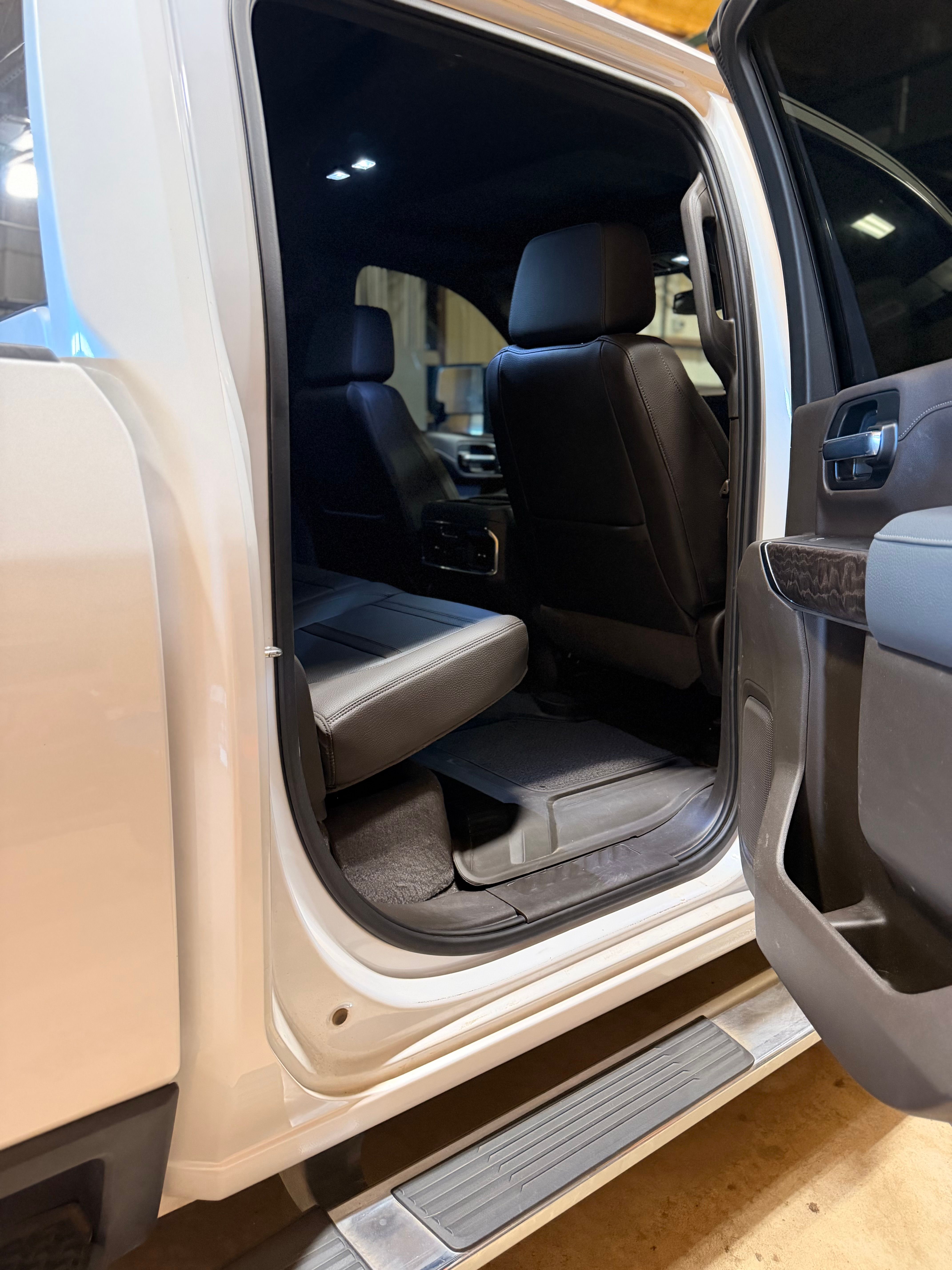 Used 2022 GMC Sierra 3500 Denali AWD/4WD image 20