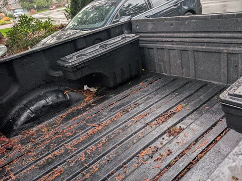 Used 2004 Nissan Titan LE w/ (NAV) Nissan Navigation Pkg image 13