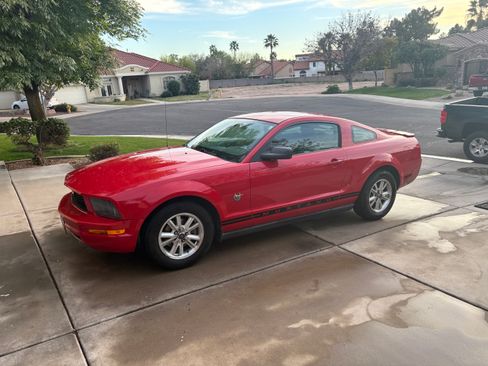 Used 2009 Ford Mustang Coupe image 1