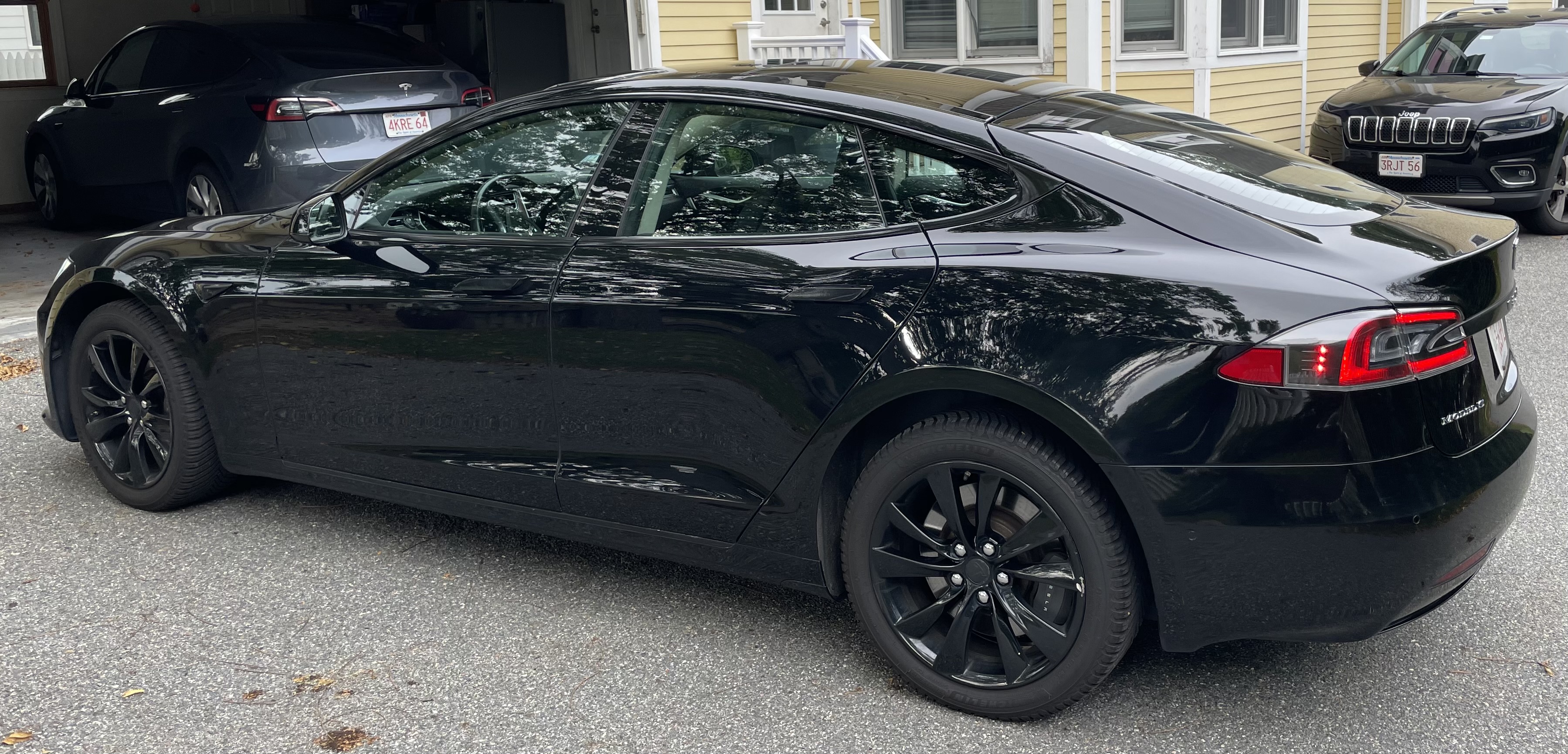 Used 2017 Tesla Model S 100D AWD/4WD image 2