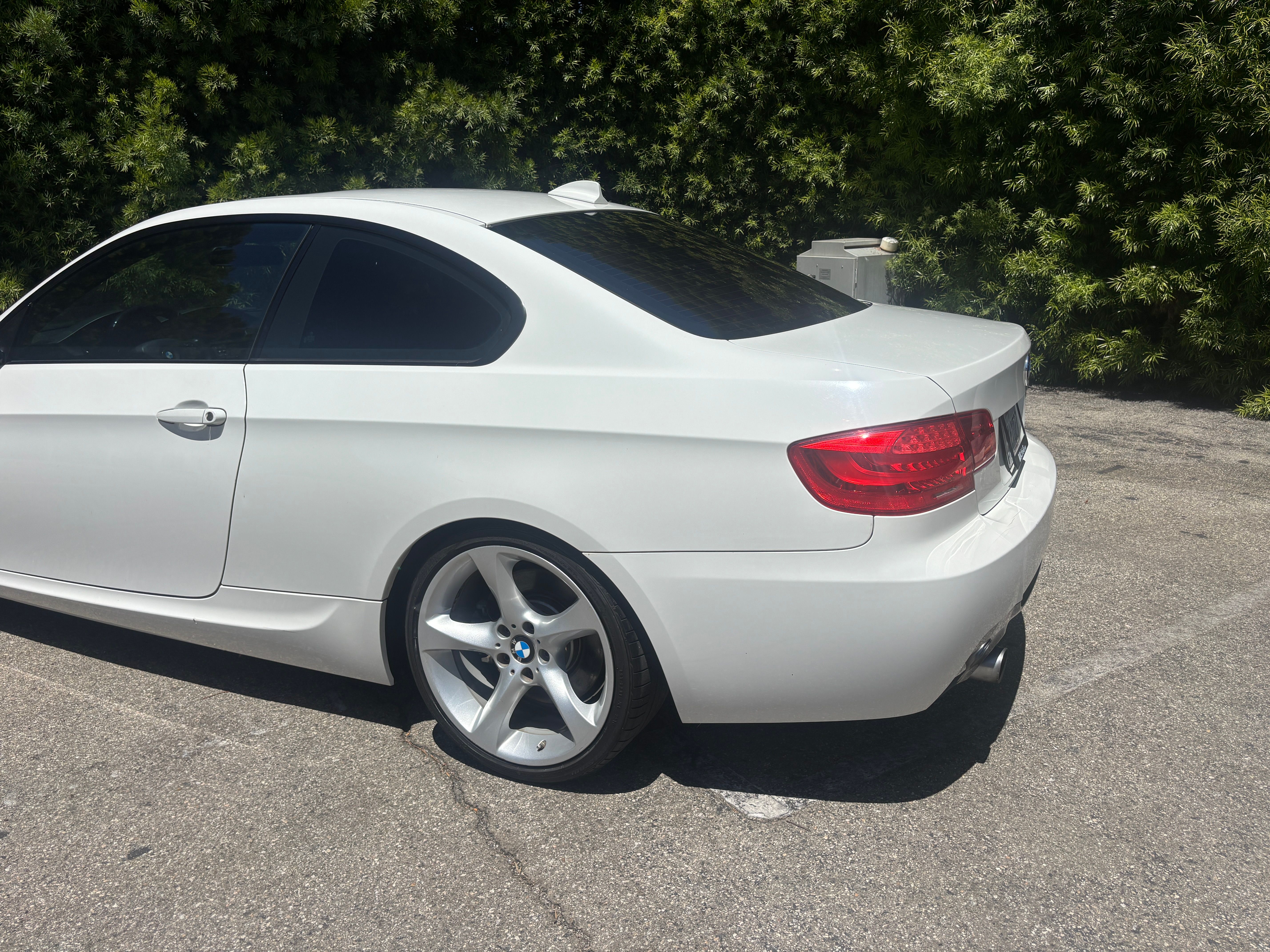 Used 2012 BMW 335i Coupe RWD image 4