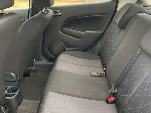 Used 2011 MAZDA MAZDA2 Sport image 10