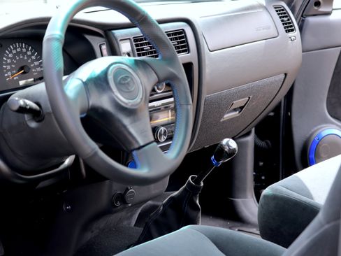 Used 2001 Toyota Tacoma 2WD Regular Cab image 19