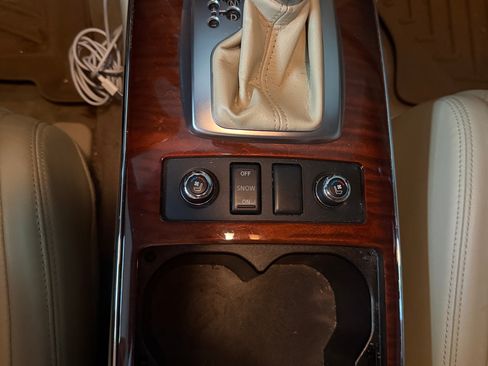 Used 2010 INFINITI FX35 AWD w/ Navigation Pkg image 13