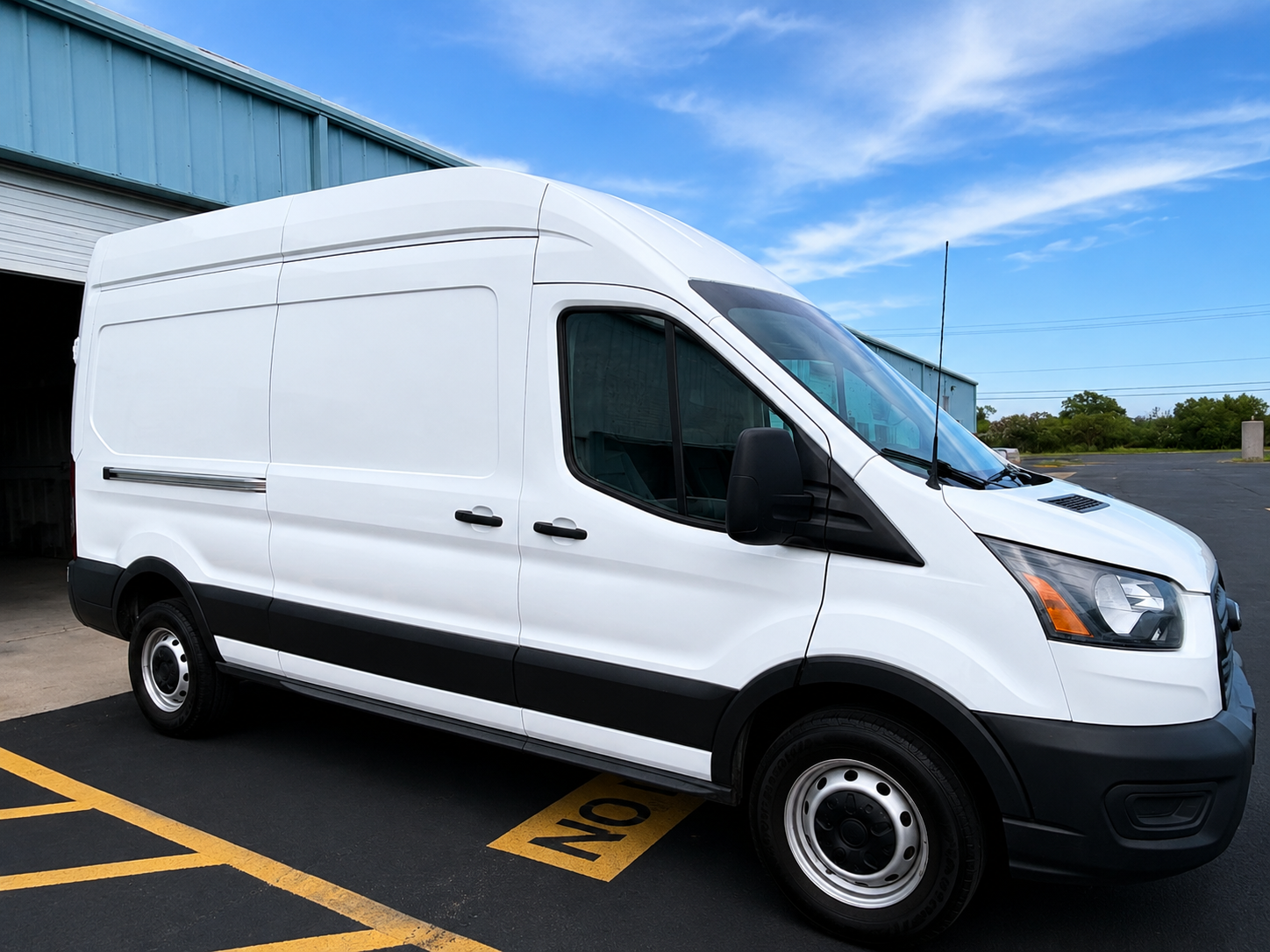 Used 2023 Ford Transit 250 148 High Roof RWD image 1