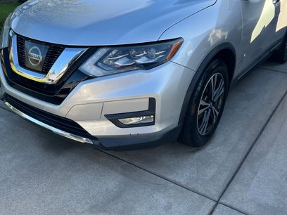 Used 2017 Nissan Rogue SL w/ SL Premium Package