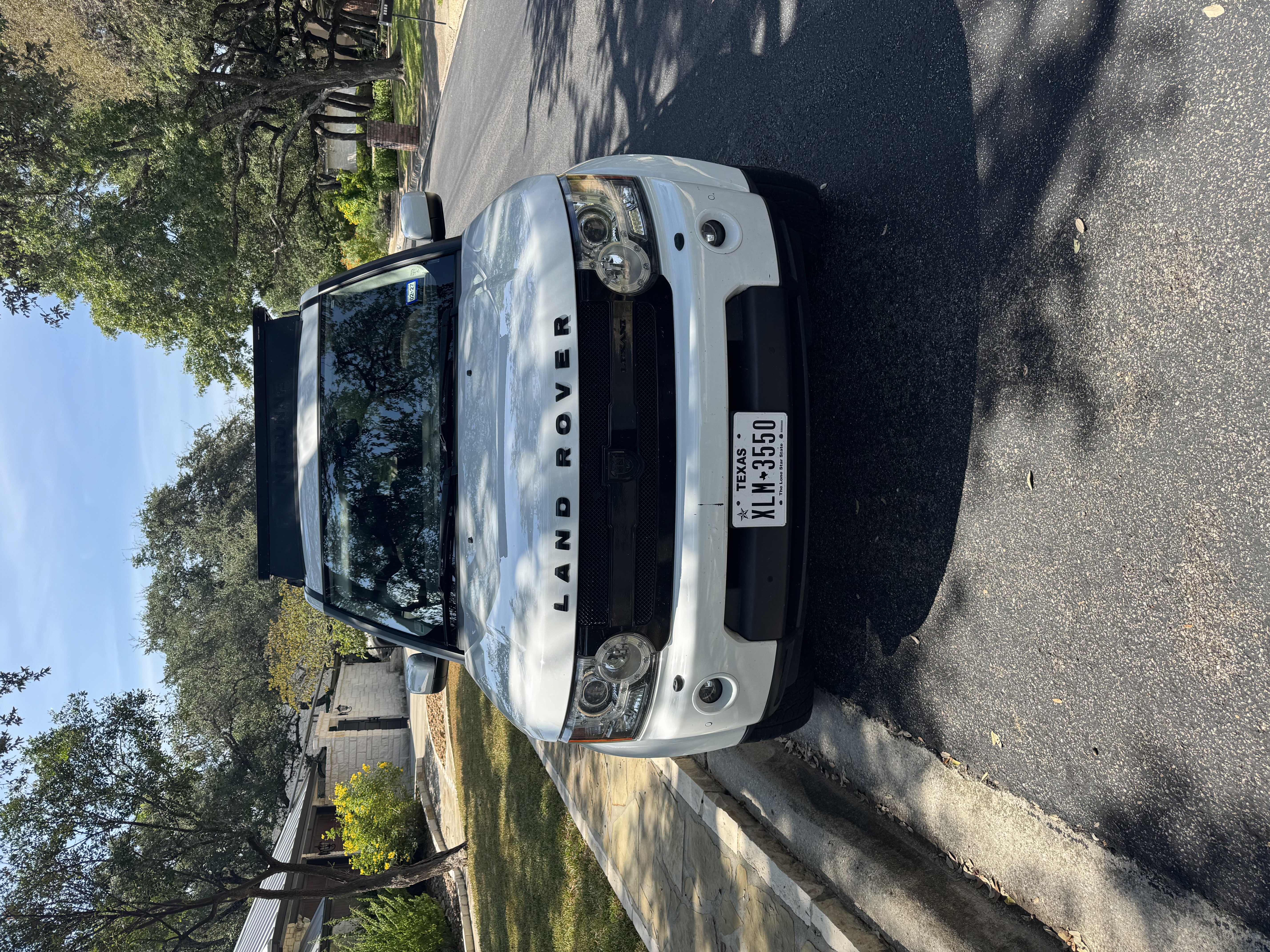 Used 2013 Land Rover LR4 HSE LUX AWD/4WD image 2