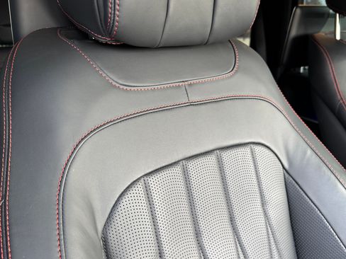 Used 2025 Mercedes-Benz G 550 image 25