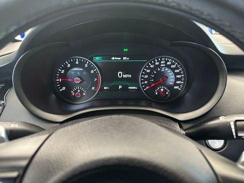 Used 2019 Kia Stinger GT2 image 11