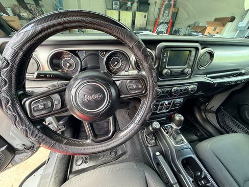 Used 2019 Jeep Wrangler Unlimited Sport S image 10