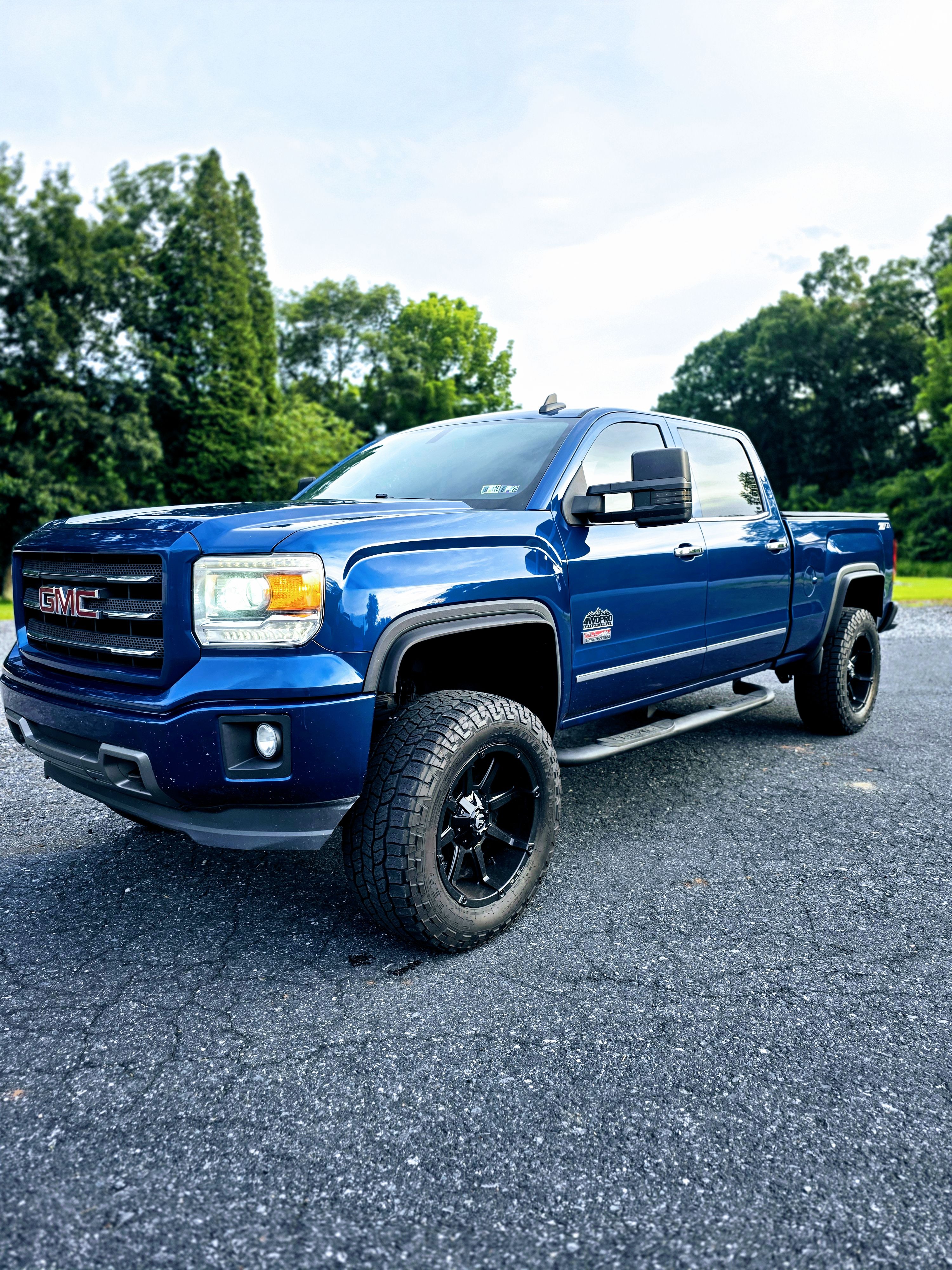 Used 2015 GMC Sierra 1500 SLE AWD/4WD image 2