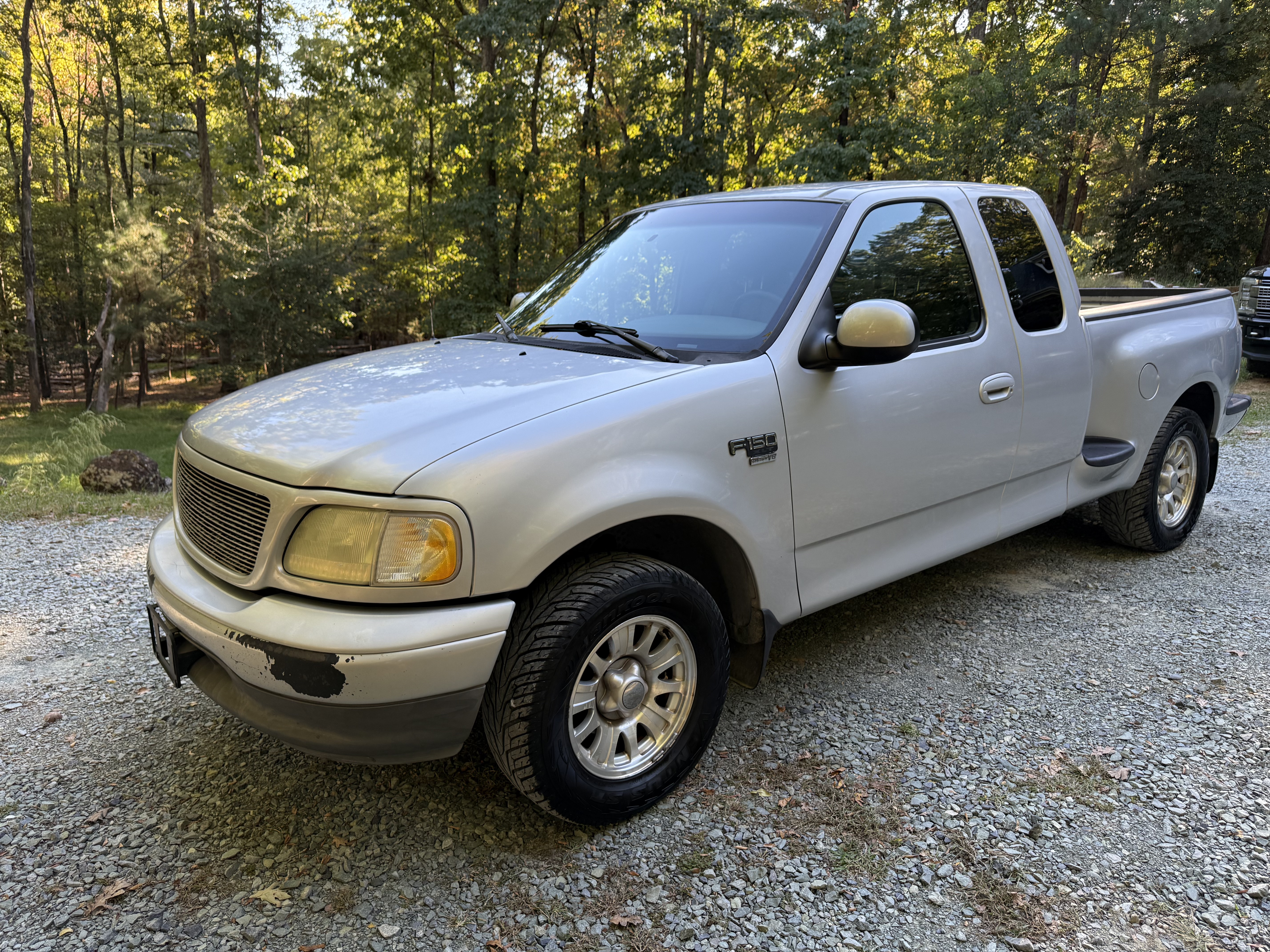 Used 2002 Ford F150 2WD SuperCab image 4