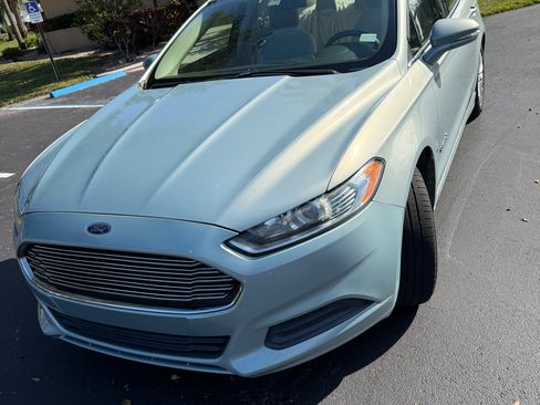 Used 2014 Ford Fusion SE image 11