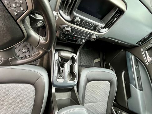 Used 2017 Chevrolet Colorado Z71 image 7